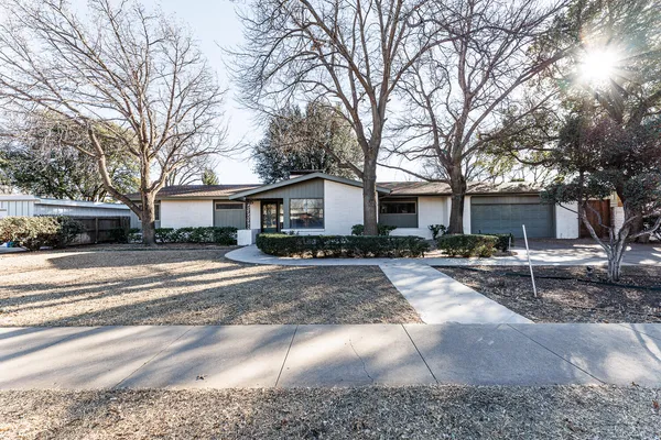 $380,000 | 3513 45th Street, Lubbock, TX 79413