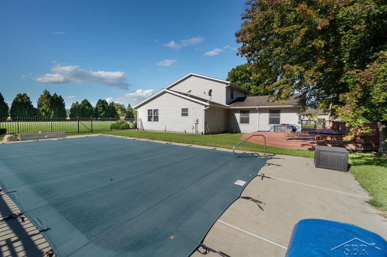 9790 North River Road Freeland, MI 48623 - Photo 9 of 10 Gallery Image 9