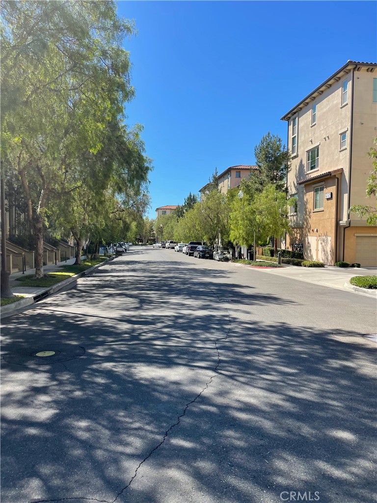 66 Renewal Irvine, CA 92618 - Photo 10 of 11