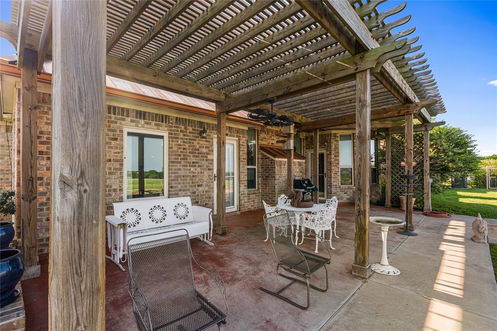 590 County Road 385 Valley View, TX 76272 - Photo 21 of 37
