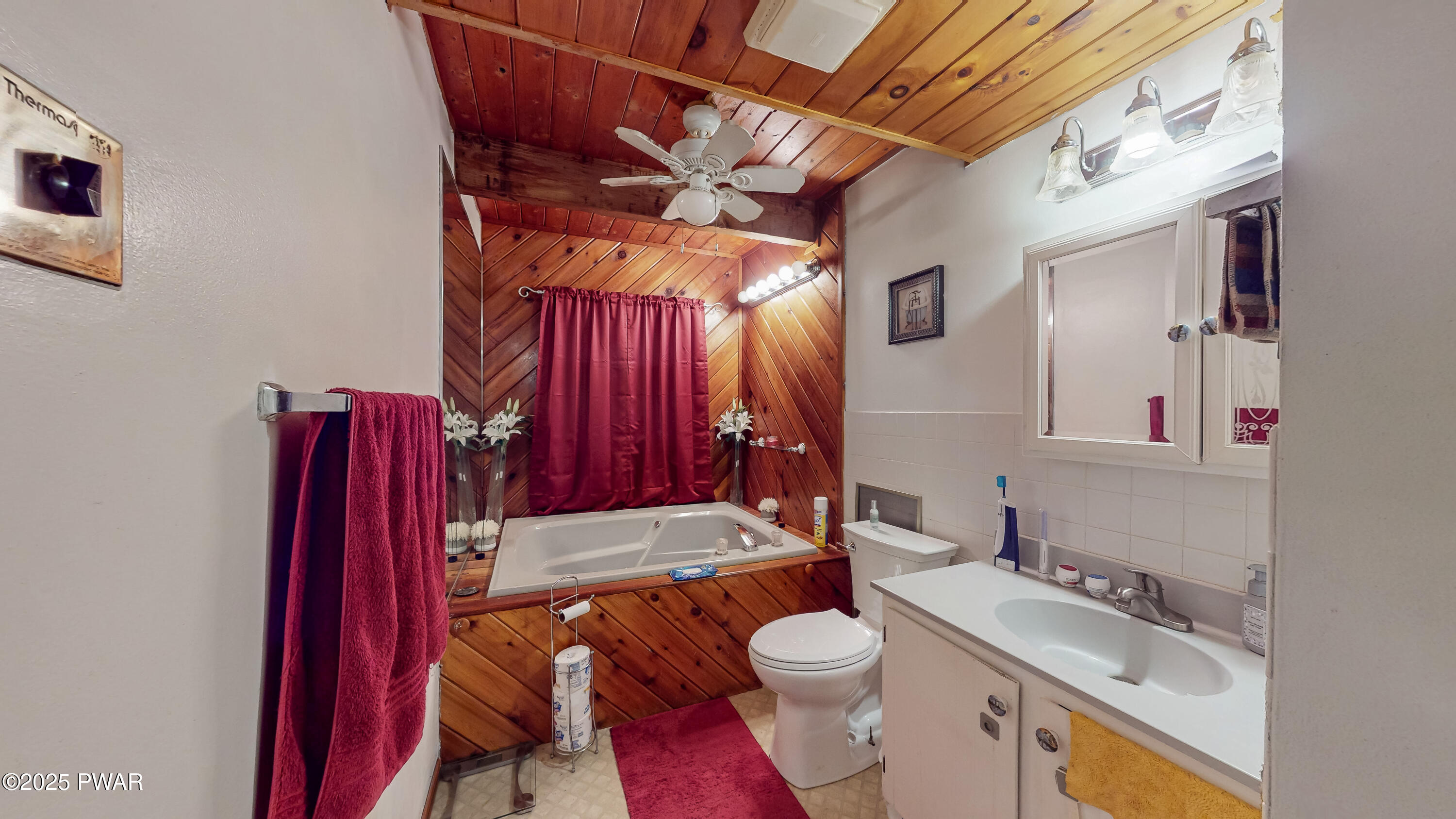 129 Stafford Drive Bushkill, PA 18324 - Photo 15 of 36
