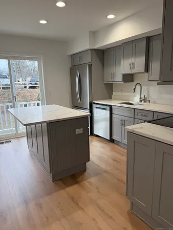 $349,999 | 33 Main Street, Unit 17, Meriden, CT 06451