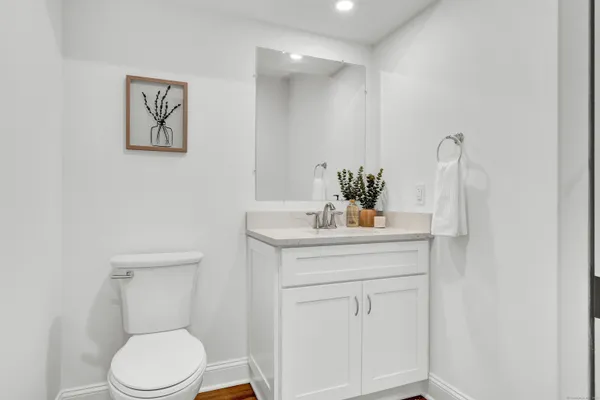 $349,999 | 33 Main Street, Unit 17, Meriden, CT 06451