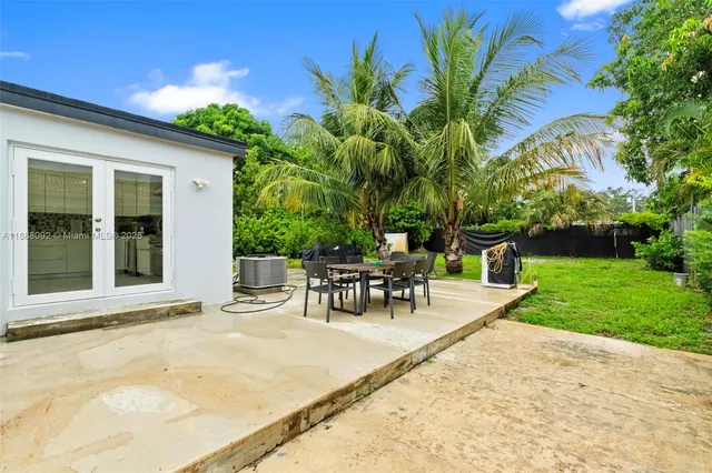 a view of outdoor space yard and patio
