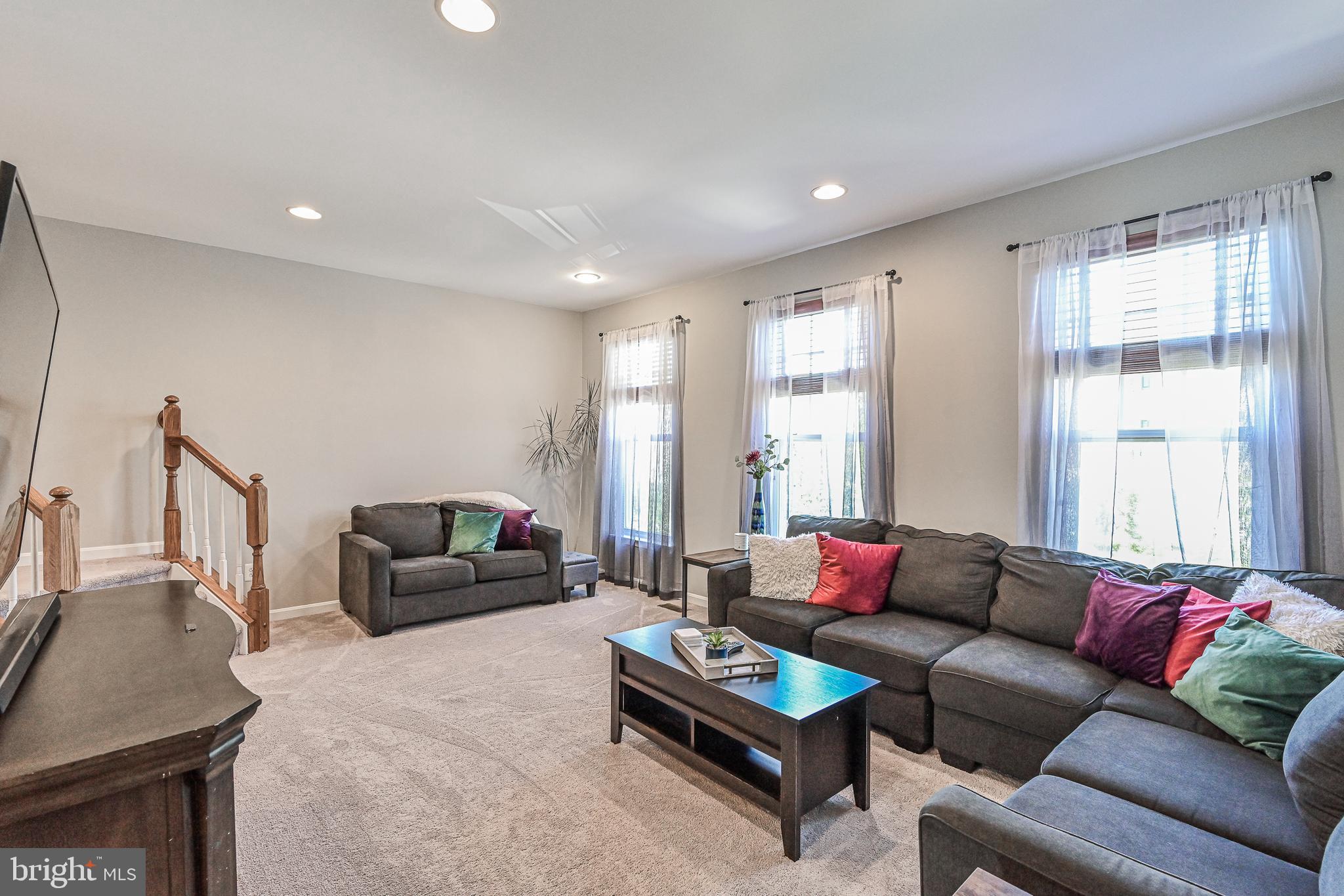 9183 Ribbon Falls Loop Bristow, VA 20136 - Photo 19 of 46 Gallery Image 19