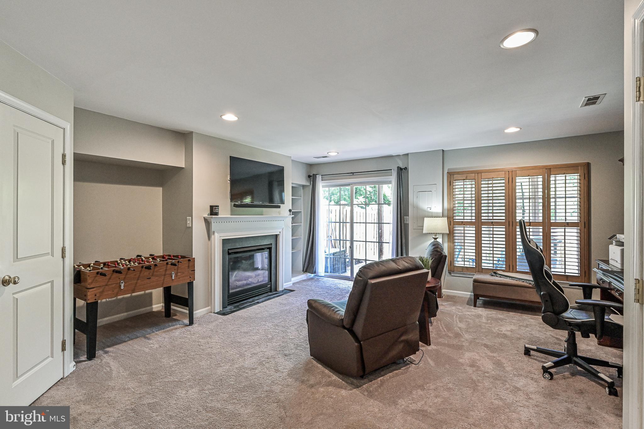 9183 Ribbon Falls Loop Bristow, VA 20136 - Photo 37 of 46 Gallery Image 37