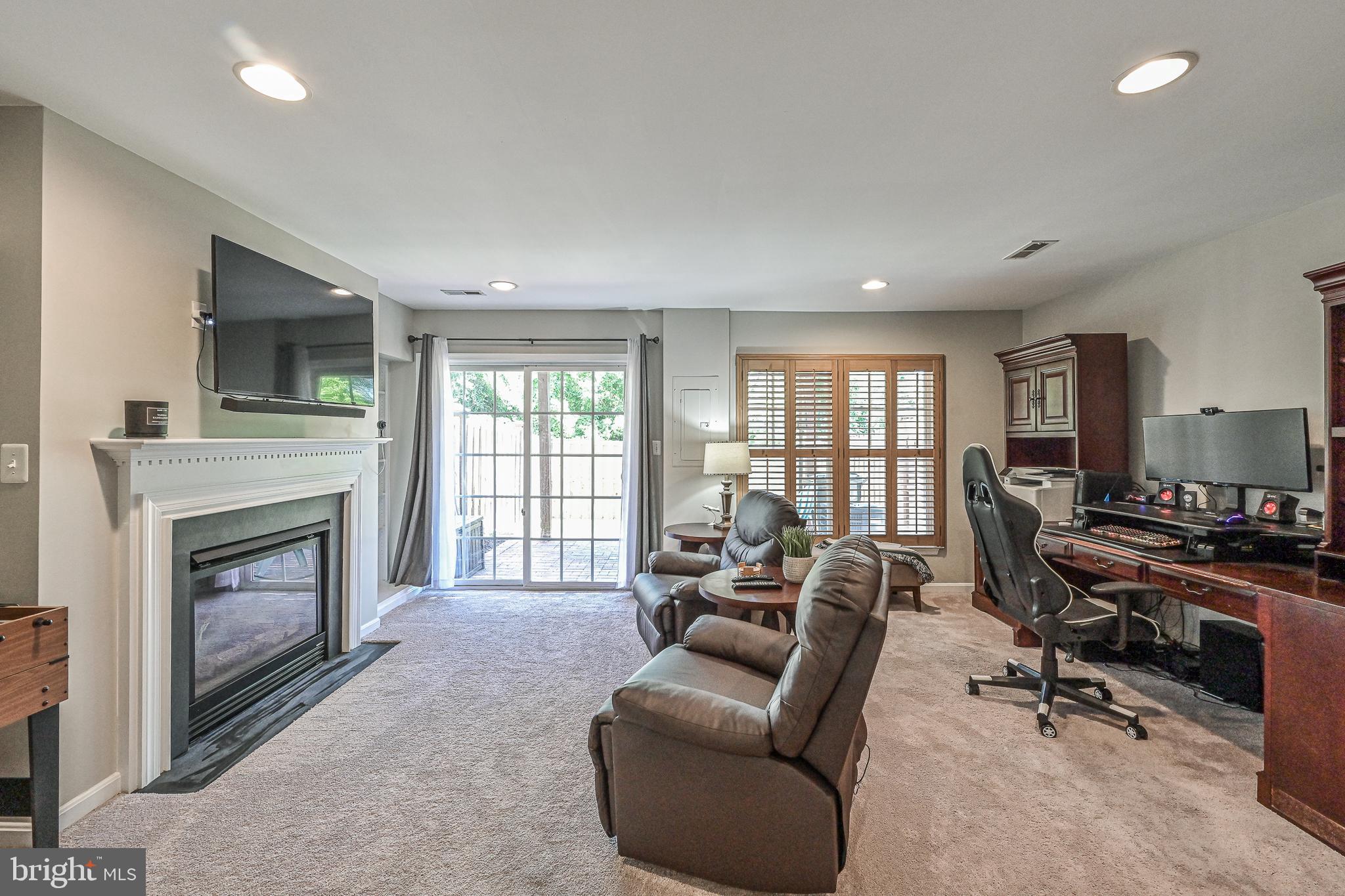 9183 Ribbon Falls Loop Bristow, VA 20136 - Photo 38 of 46 Gallery Image 38