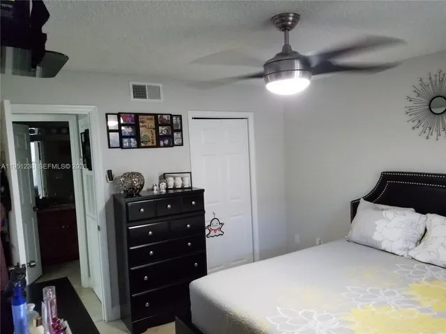 $1,900 | 15570 Southwest 105th Lane, Unit 1717, Miami, FL 33196