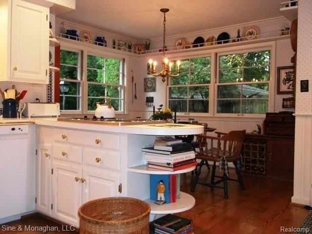 70 Moran Road Grosse Pointe, MI 48236 - Photo 9 of 25 DSCF0032.JPG