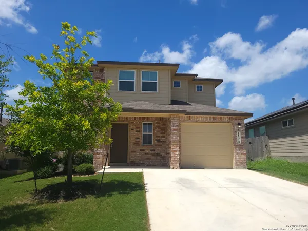 $1,750 | 15418 Shortwing, San Antonio, TX 78253