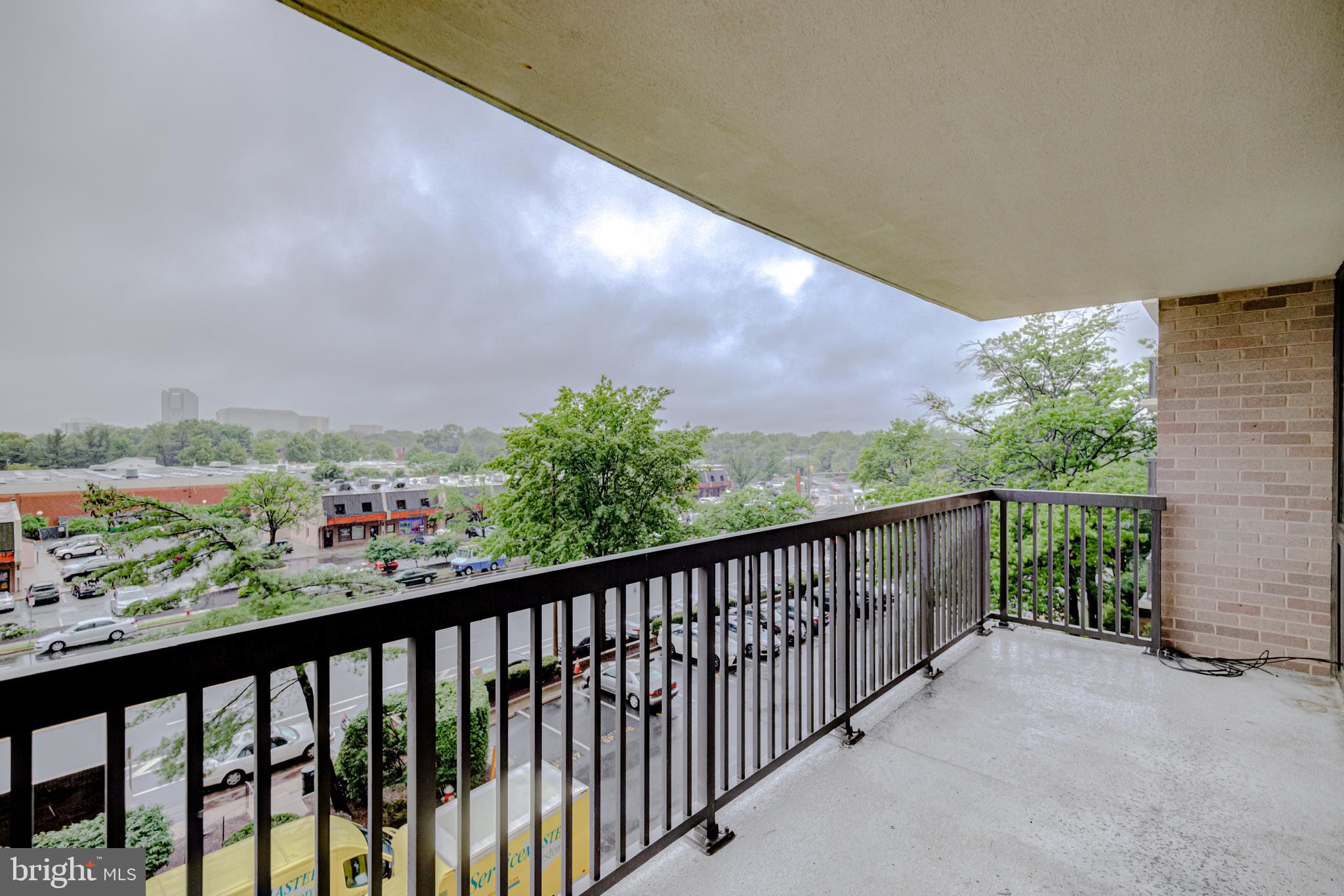5501 Seminary Road, Unit 307S Falls Church, VA 22041 - Photo 25 of 32 Balcony View