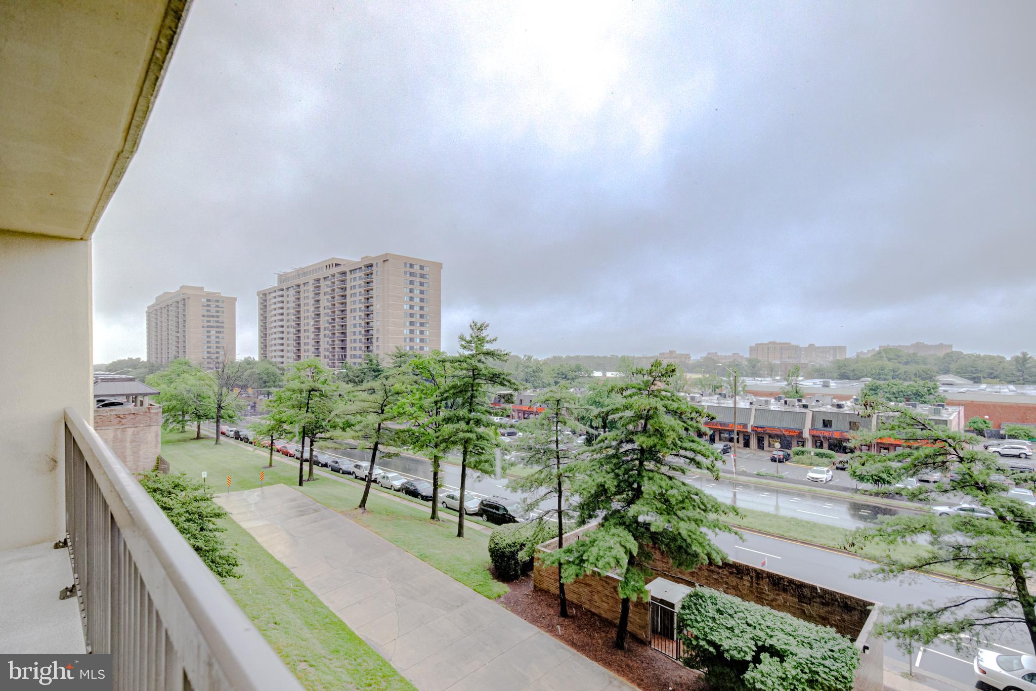 5501 Seminary Road, Unit 307S Falls Church, VA 22041 - Photo 26 of 32 Balcony View