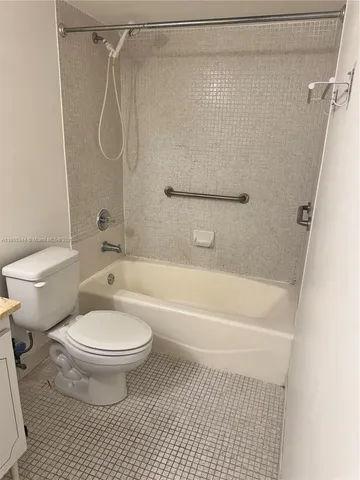 $2,000 | 14501 North Kendall Drive, Unit 408H, Miami, FL 33186