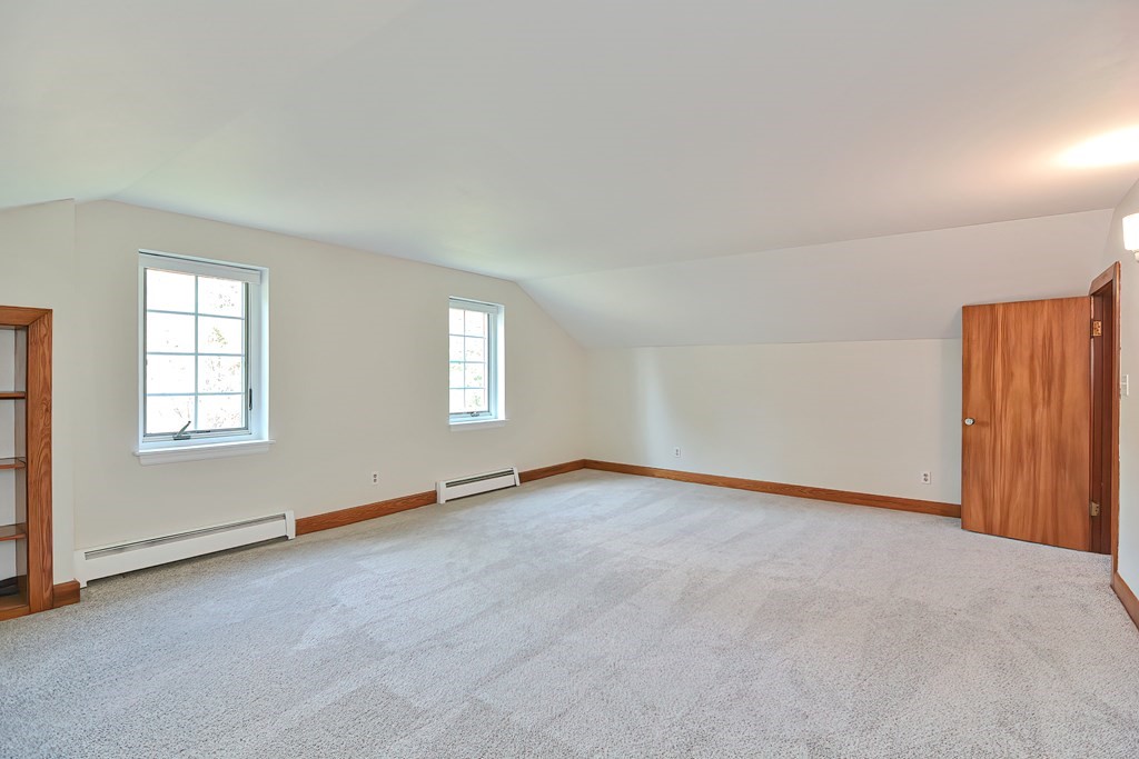 511 Massasoit Road Worcester, MA 01604 - Photo 27 of 36 Gallery Image 27