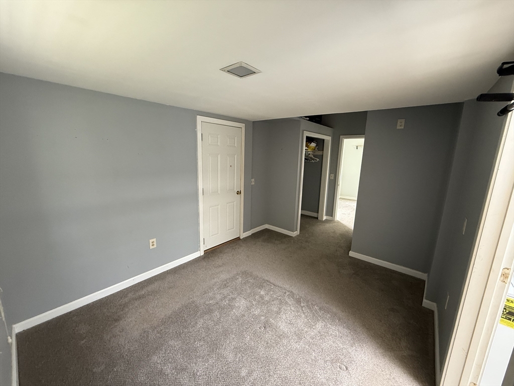 12 Sherbourne Avenue Swansea, MA 02777 - Photo 8 of 11 Gallery Image 8