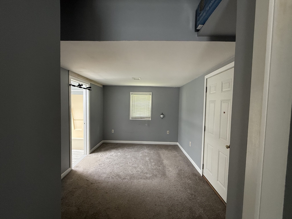 12 Sherbourne Avenue Swansea, MA 02777 - Photo 9 of 11 Gallery Image 9