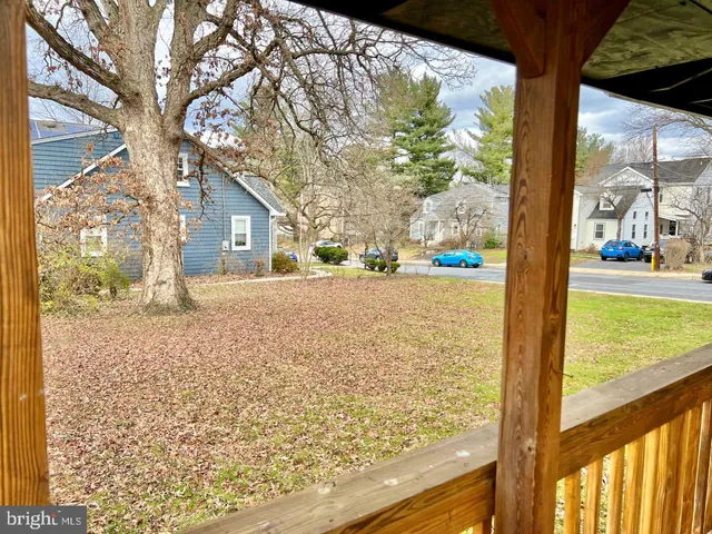 $2,250 | 3712 Lawrence Avenue, Kensington, MD 20895