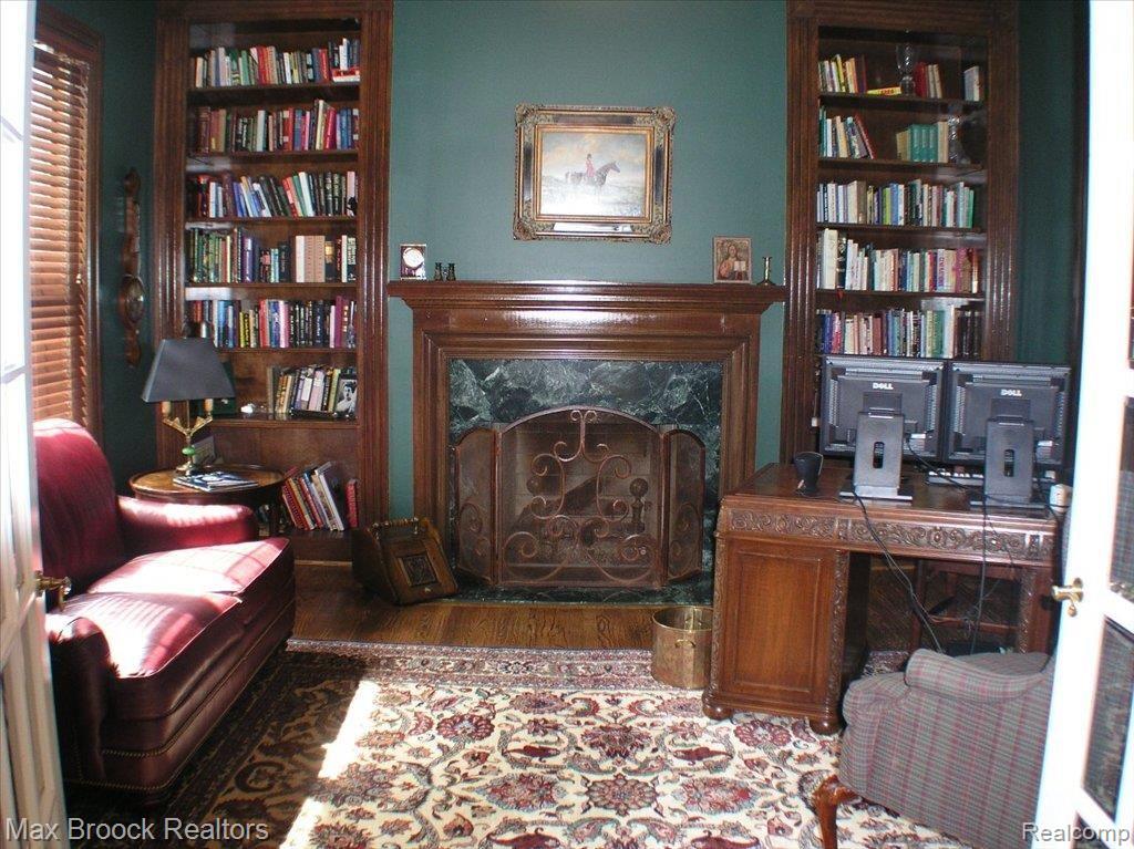 5234 Abbey Drive Rochester, MI 48306 - Photo 6 of 18 LIBRARY W/FIREPLACE