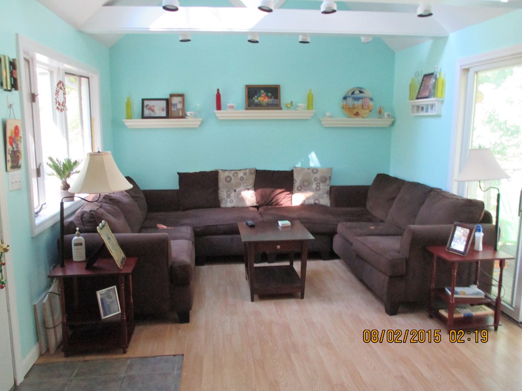 48 Shawsheen Road Billerica, MA 01821 - Photo 4 of 18 a living room with furniture and a window
