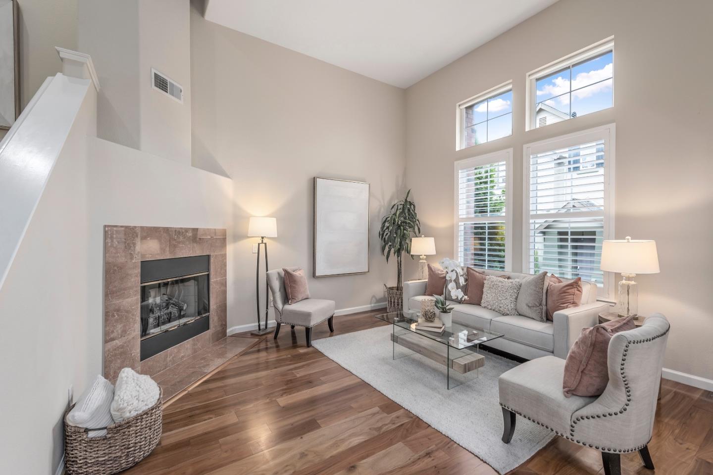 10 Towne Circle Mountain View, CA 94040 - Photo 3 of 28 a living room with furniture and a fireplace