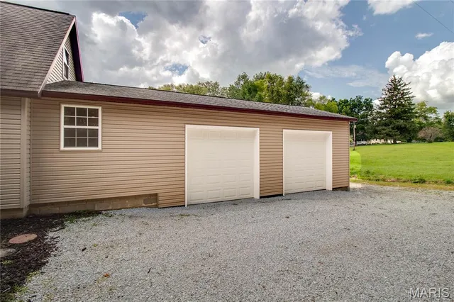 $265,000 | 682 Northeast 800 Street, Greenfield, IL 62044
