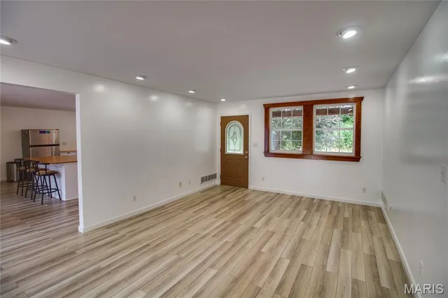 $265,000 | 682 Northeast 800 Street, Greenfield, IL 62044