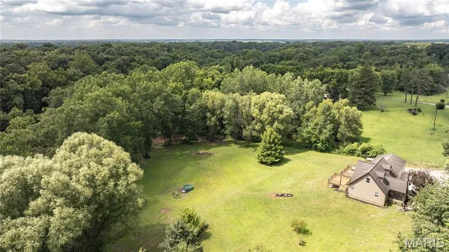 $265,000 | 682 Northeast 800 Street, Greenfield, IL 62044