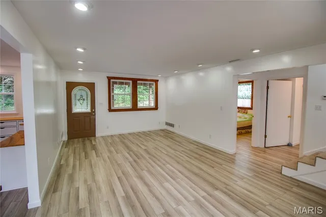 $265,000 | 682 Northeast 800 Street, Greenfield, IL 62044