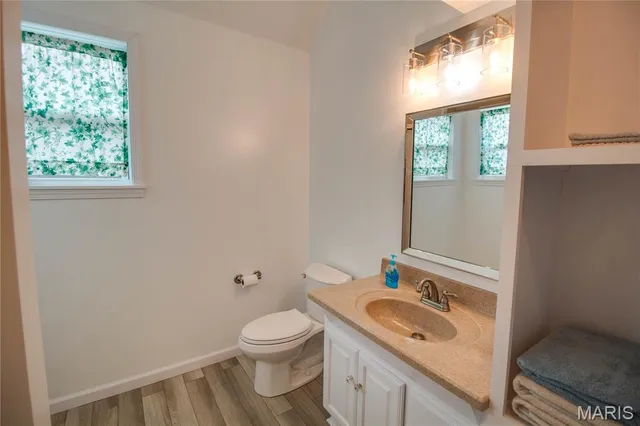 $265,000 | 682 Northeast 800 Street, Greenfield, IL 62044