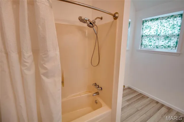 $265,000 | 682 Northeast 800 Street, Greenfield, IL 62044