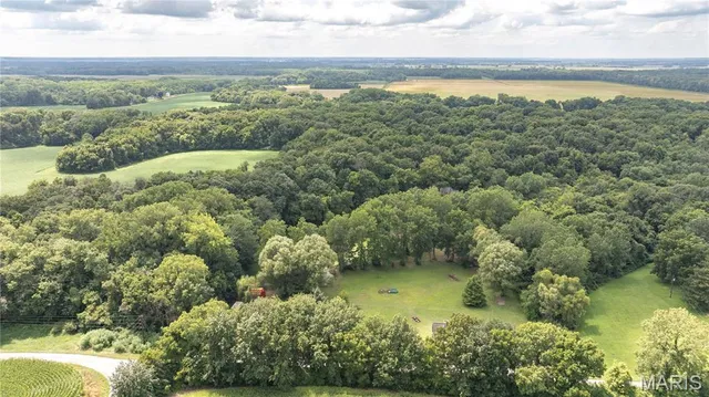 $265,000 | 682 Northeast 800 Street, Greenfield, IL 62044