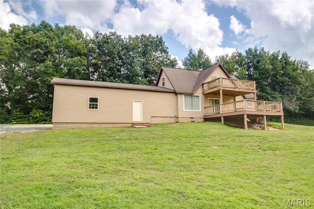 $265,000 | 682 Northeast 800 Street, Greenfield, IL 62044