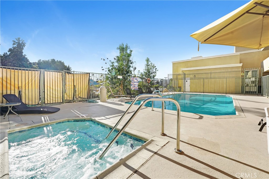 6140 Monterey Road, Unit 406 Los Angeles, CA 90042 - Photo 18 of 26 a house view with a backyard space