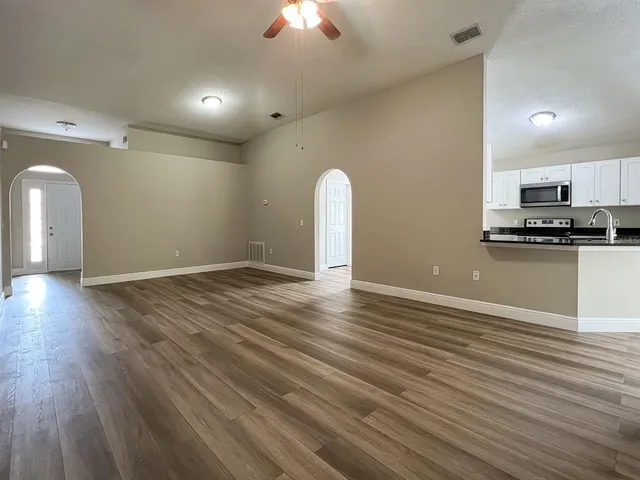 $2,595 | 522 Grand Royal Circle, Winter Garden, FL 34787