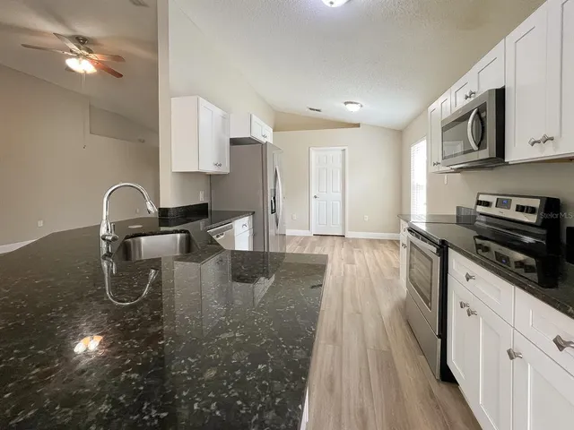 $2,595 | 522 Grand Royal Circle, Winter Garden, FL 34787