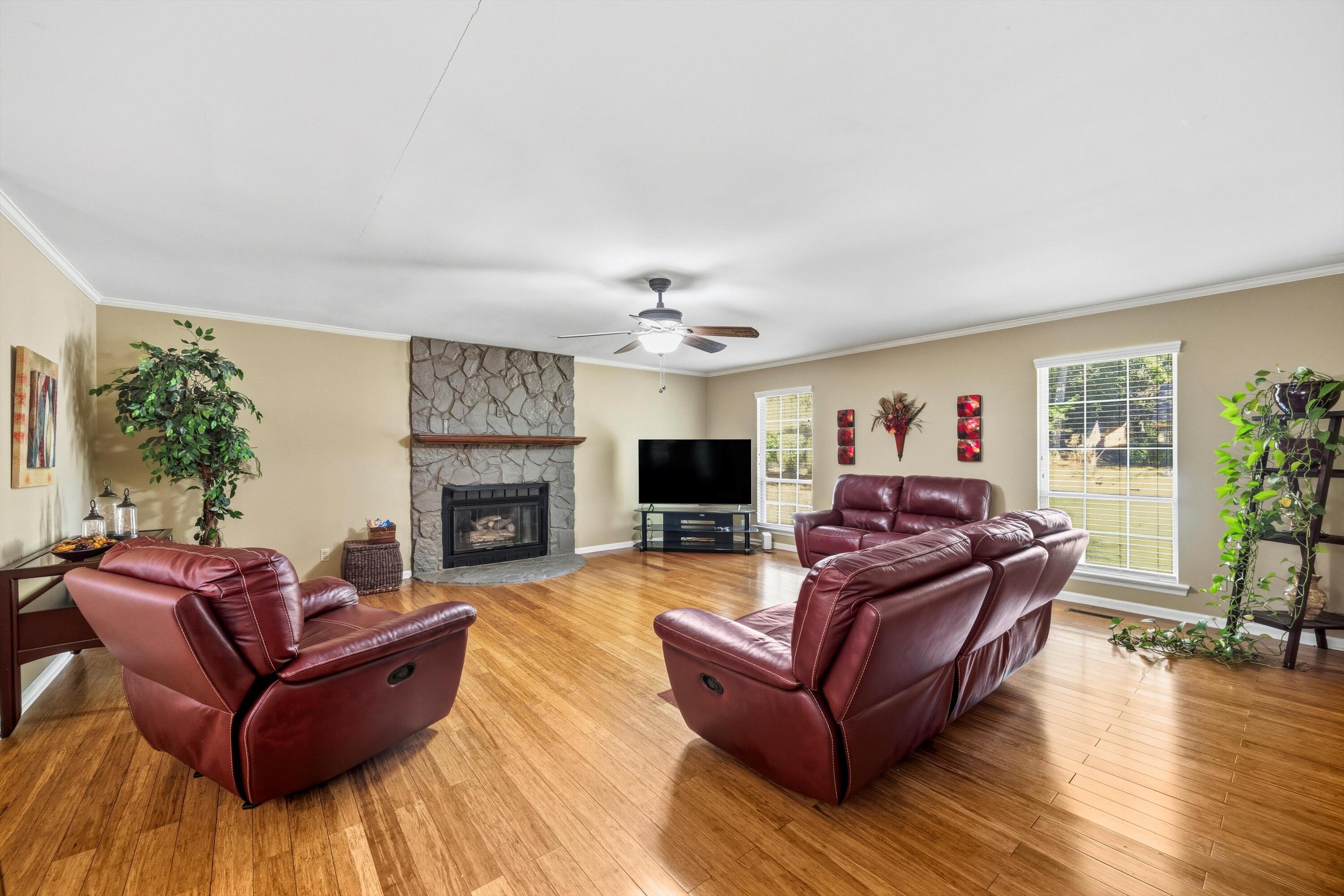 7159 Revere Circle Chattanooga, TN 37421 - Photo 5 of 40 14-090A2978