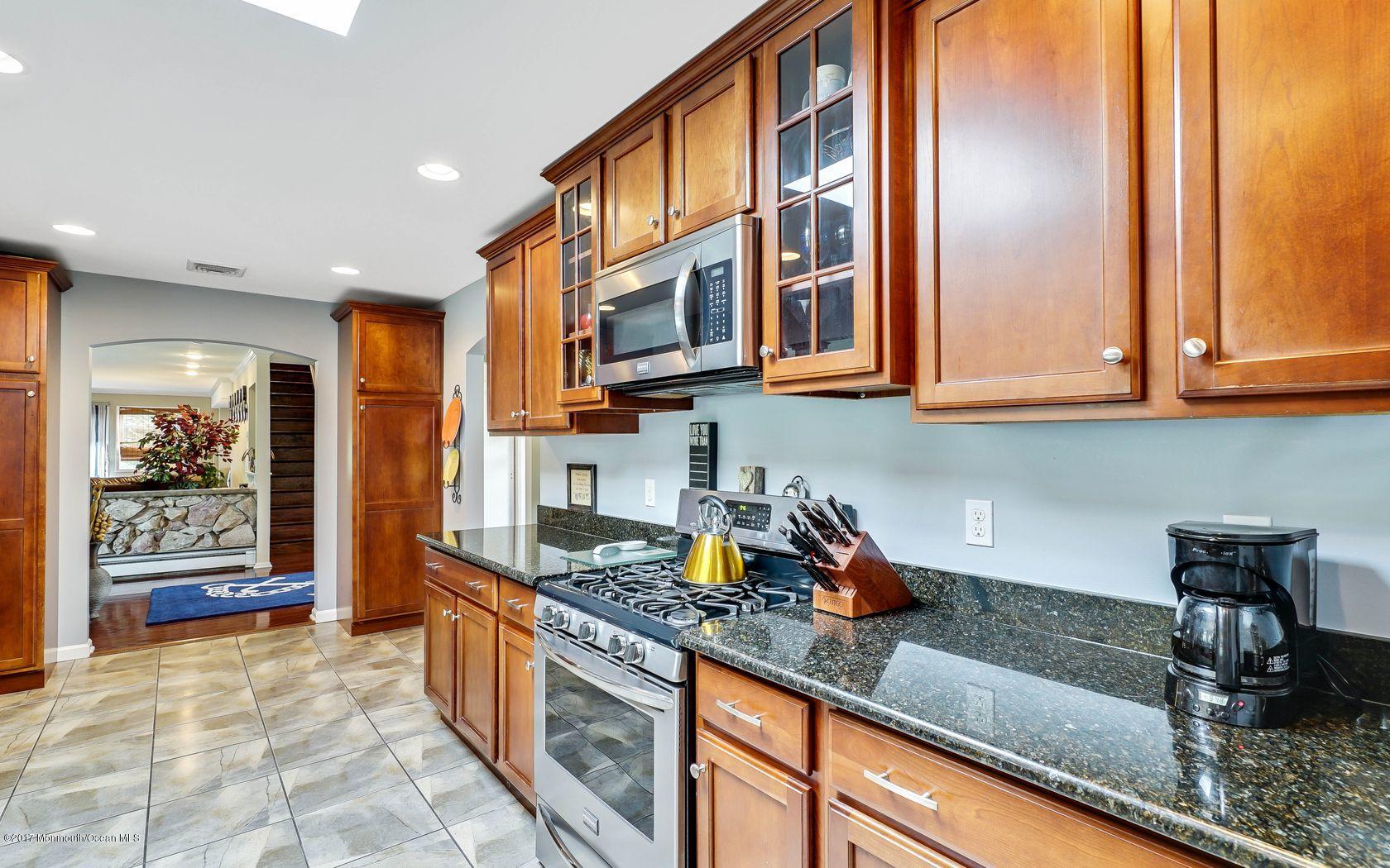 710 Shore Road Spring Lake Heights, NJ 07762 - Photo 7 of 23 12