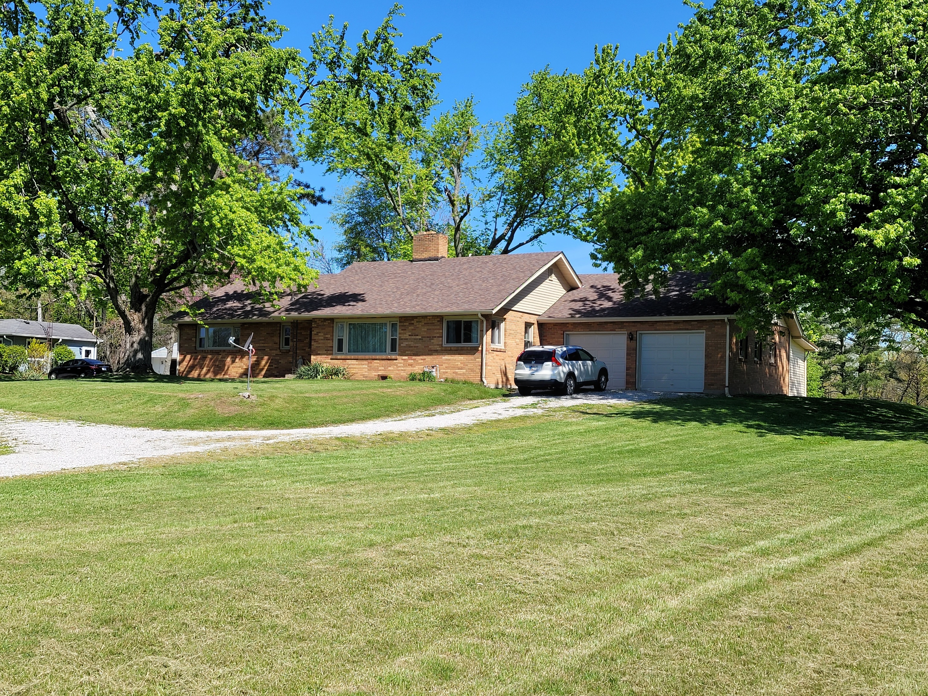 332 West Foster Heights Road Rushville, IN 46173 - Photo 3 of 34