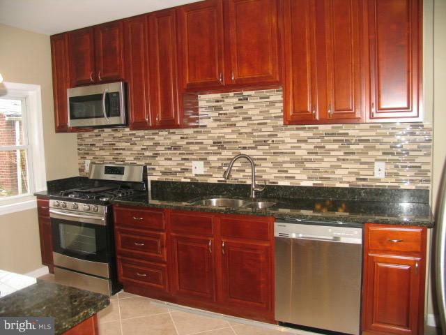 1522 Ralworth Road Baltimore, MD 21218 - Photo 1 of 18 Kitchen