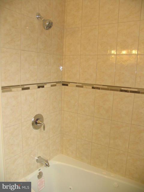 1522 Ralworth Road Baltimore, MD 21218 - Photo 12 of 18 Bath