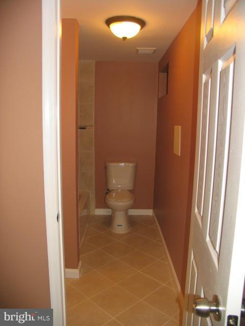 1522 Ralworth Road Baltimore, MD 21218 - Photo 17 of 18 Bath