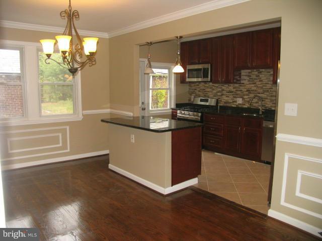 1522 Ralworth Road Baltimore, MD 21218 - Photo 3 of 18 Dining Room