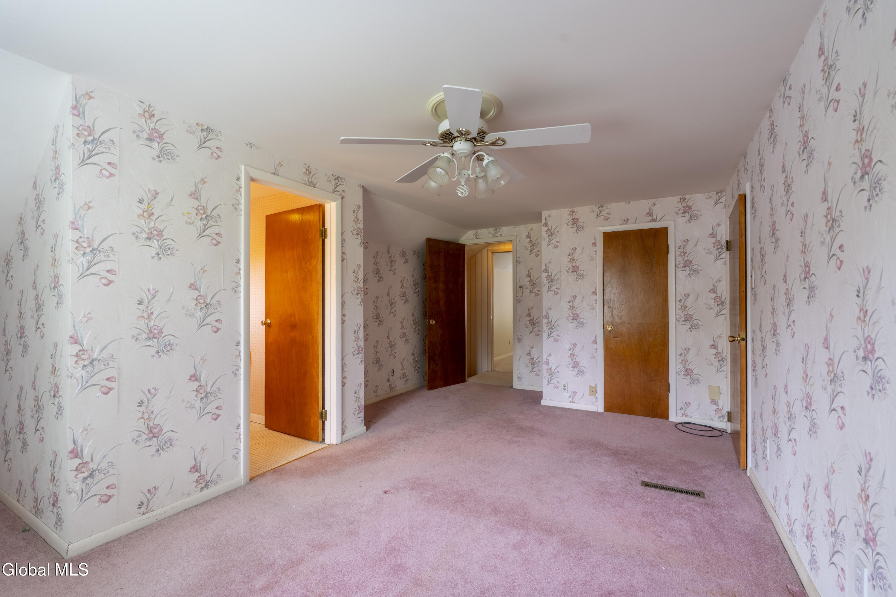 72 Pashley Road Glenville, NY 12302 - Photo 20 of 29 72 Pashley-12