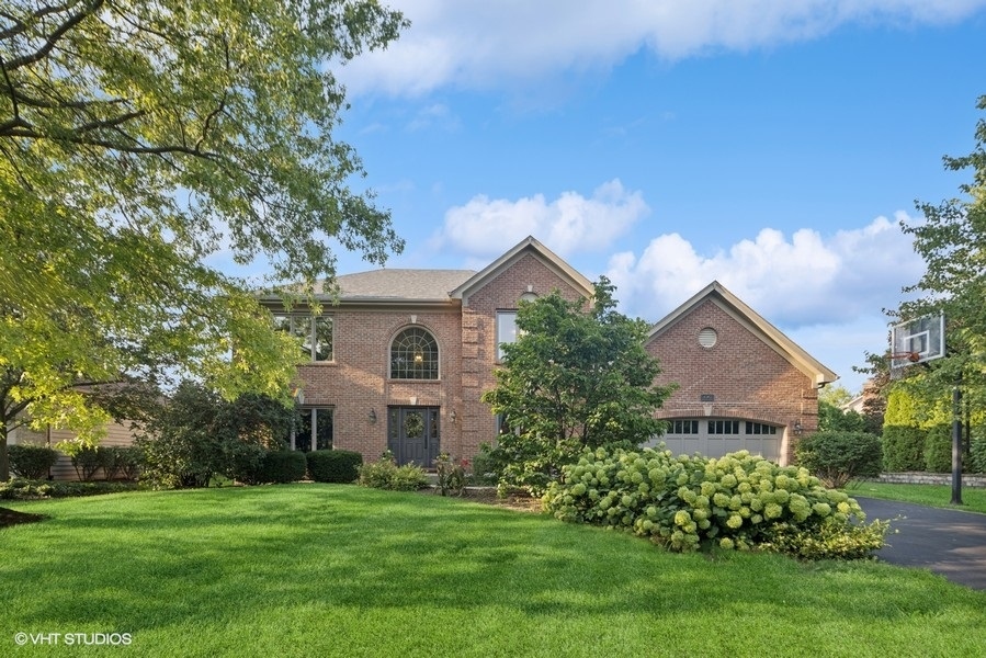 1343 Dunrobin Road Naperville, IL 60540 - Photo 1 of 65 Gallery Image 1