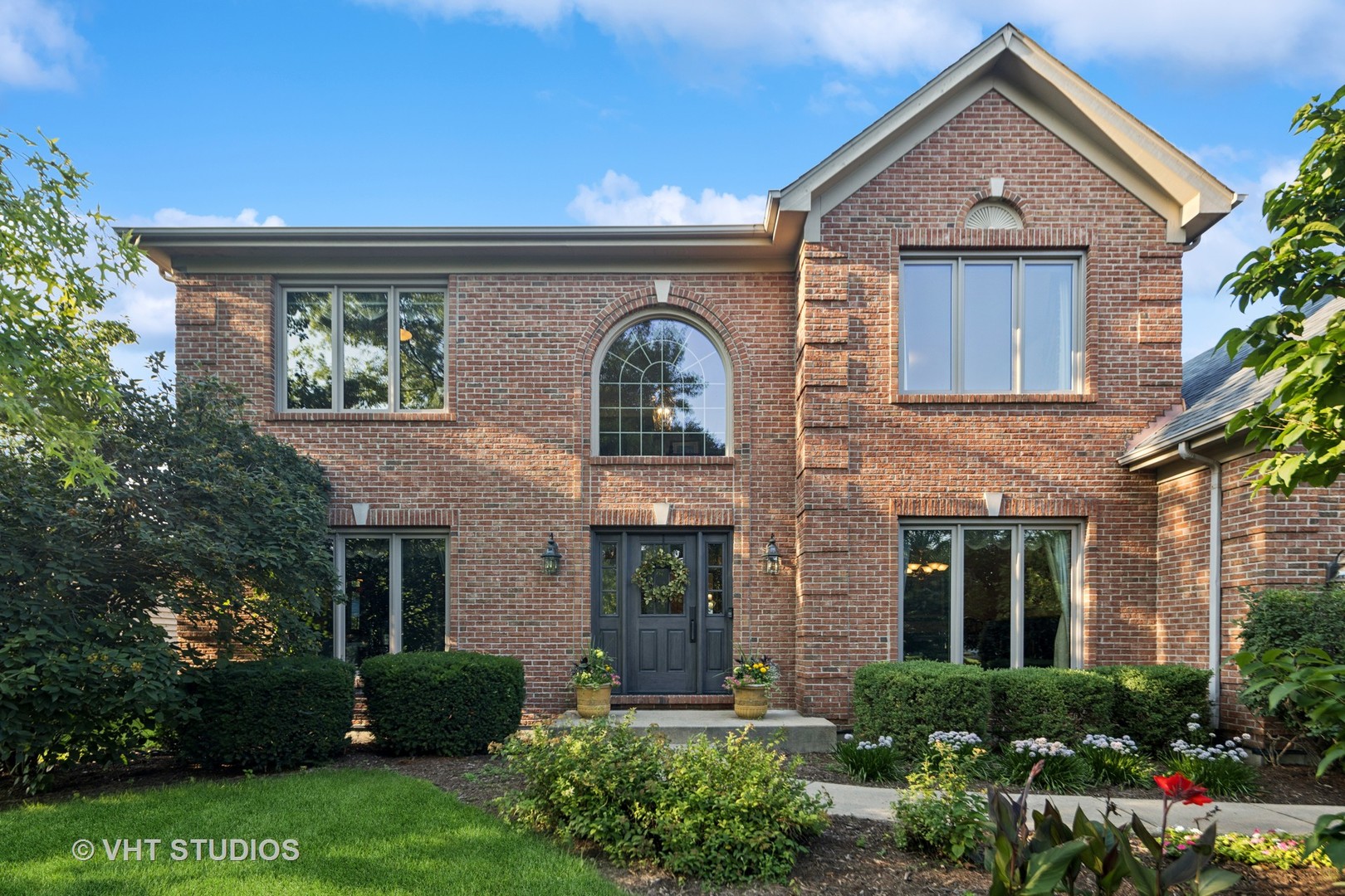 1343 Dunrobin Road Naperville, IL 60540 - Photo 3 of 65 Gallery Image 3