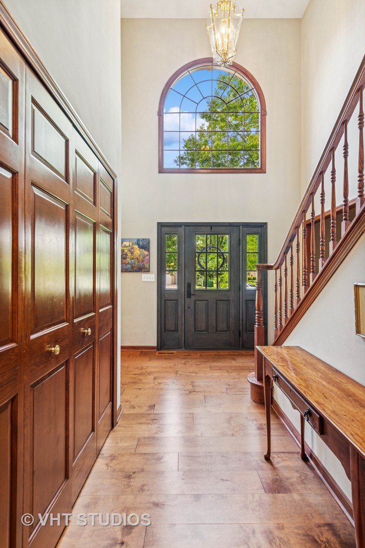 1343 Dunrobin Road Naperville, IL 60540 - Photo 4 of 65 Gallery Image 4