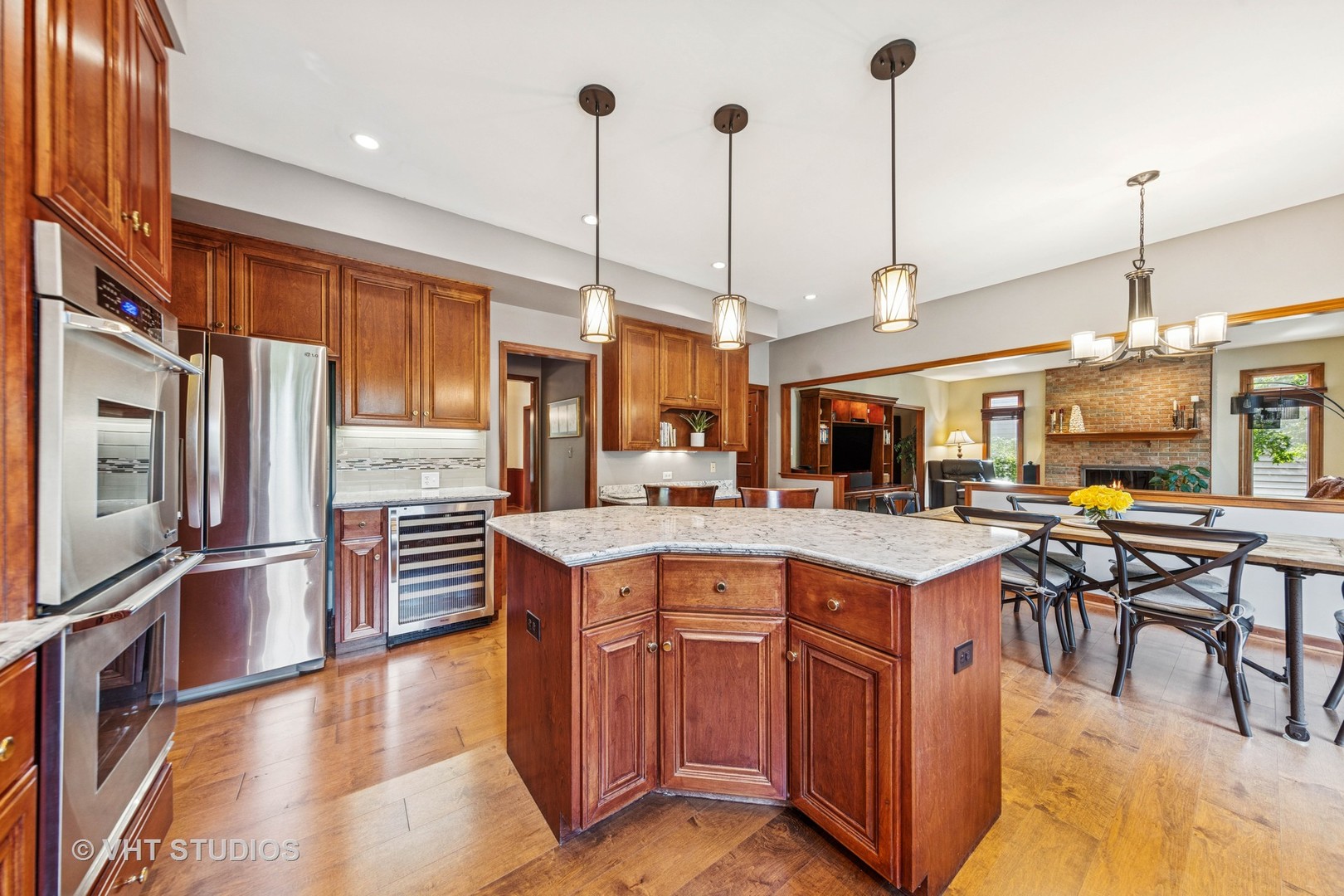 1343 Dunrobin Road Naperville, IL 60540 - Photo 9 of 65 Gallery Image 9