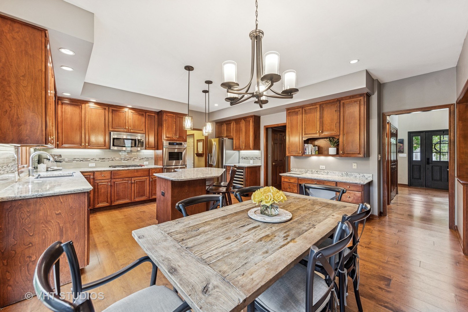 1343 Dunrobin Road Naperville, IL 60540 - Photo 10 of 65 Gallery Image 10