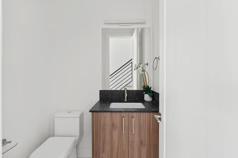 $499,000 | 111 East 32nd Street, Unit C, Houston, TX 77018