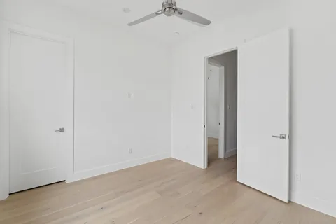 $499,000 | 111 East 32nd Street, Unit C, Houston, TX 77018